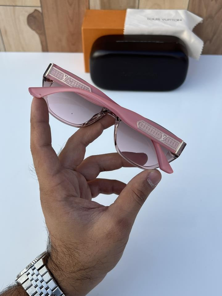 lo_uis_vui_tton_2900_pink