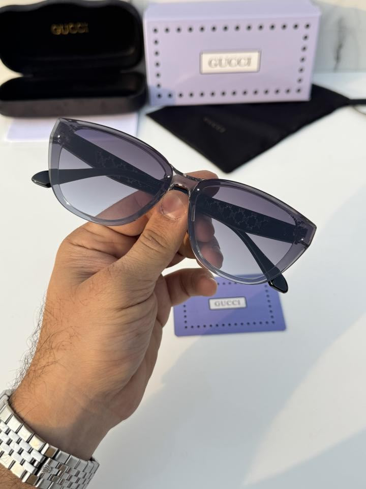Guc_ci_2914_grey_blue