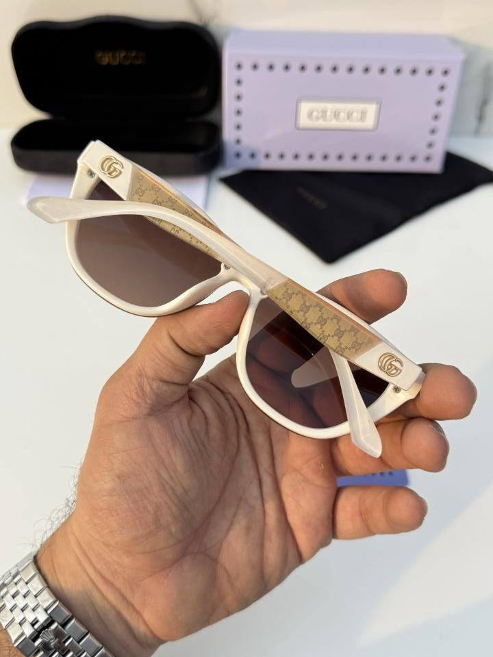 Guc_ci_2914_cream_brown