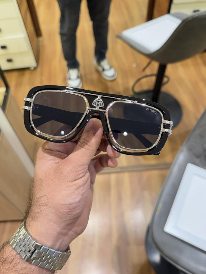 May_ba_ch_7339_black_silver