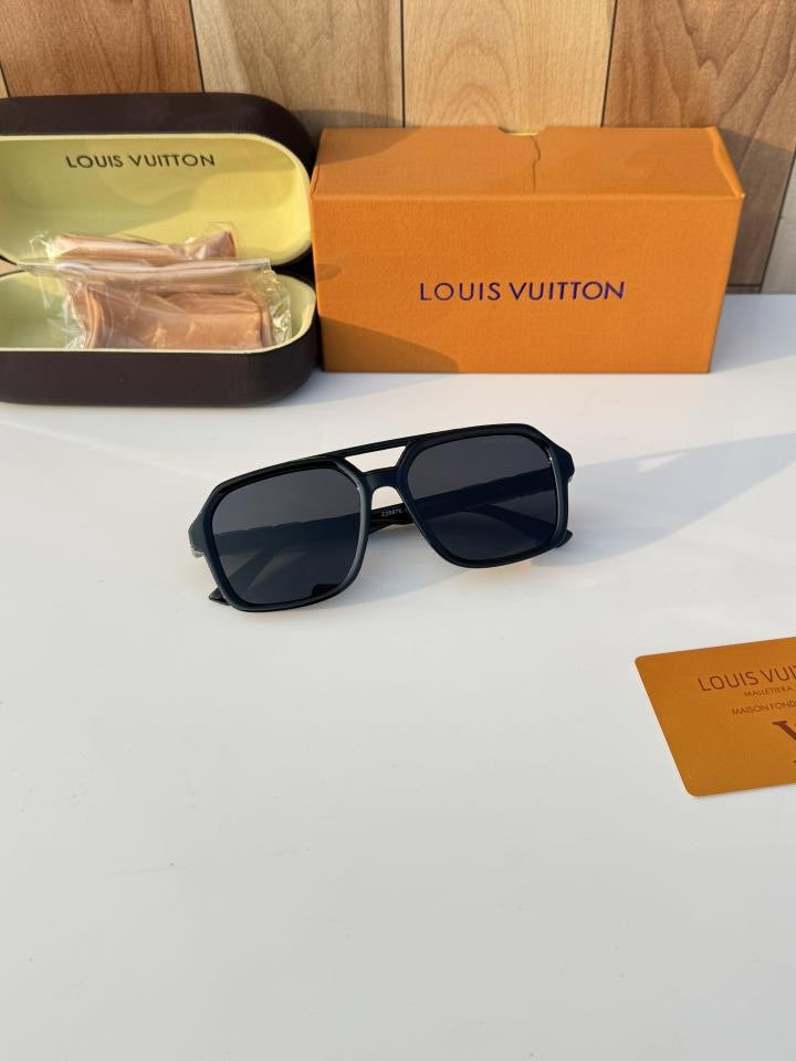 Lou_is_vuit_ton_2687_black_gold