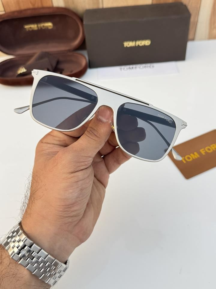 To_mford_26003_silver_black