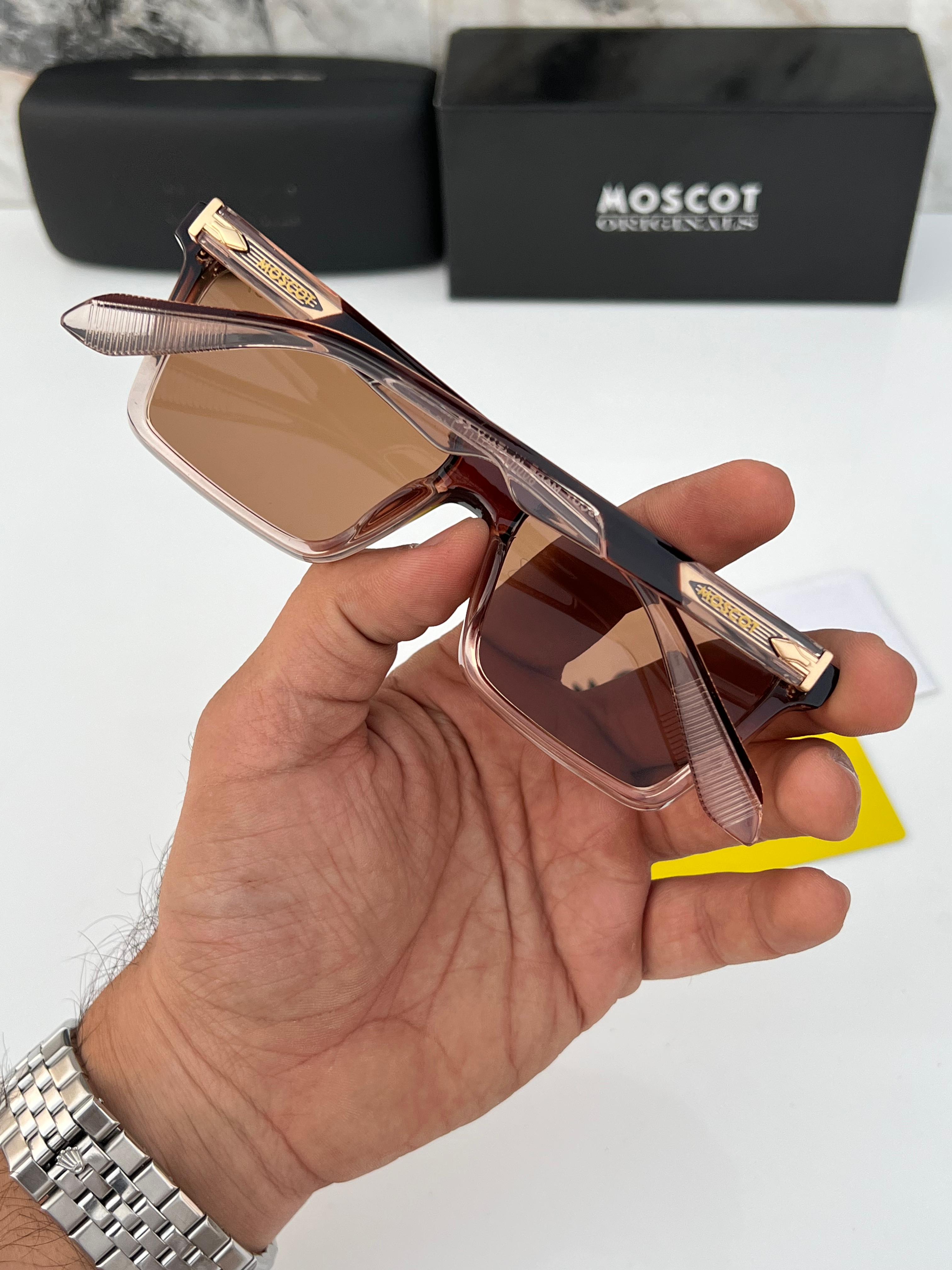 *Moscot 60007 brown*